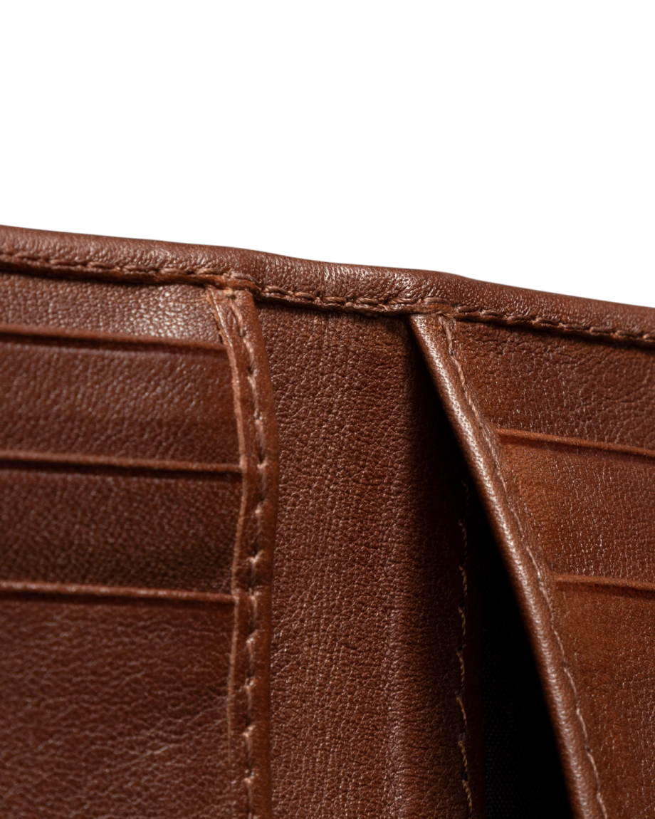 Cowhide Bifold Card Case - Image 4